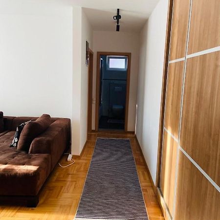 My Place 普里什蒂纳 外观 照片