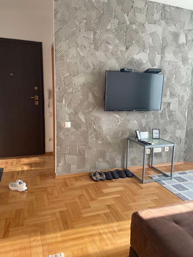 My Place 普里什蒂纳 外观 照片