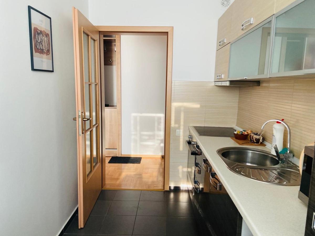 My Place 普里什蒂纳 外观 照片